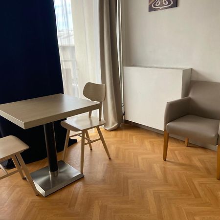 Nimes Studio Les Lavandes Parking Securise Lägenhet Exteriör bild